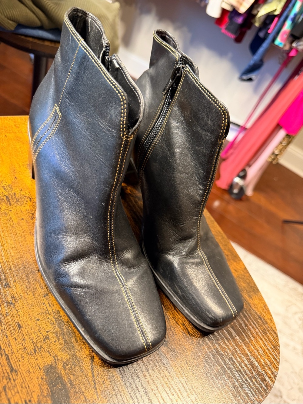 Vintage 2003 Bass Dee Dee Leather Ankle Boots Black Square Toe Y2K 7M